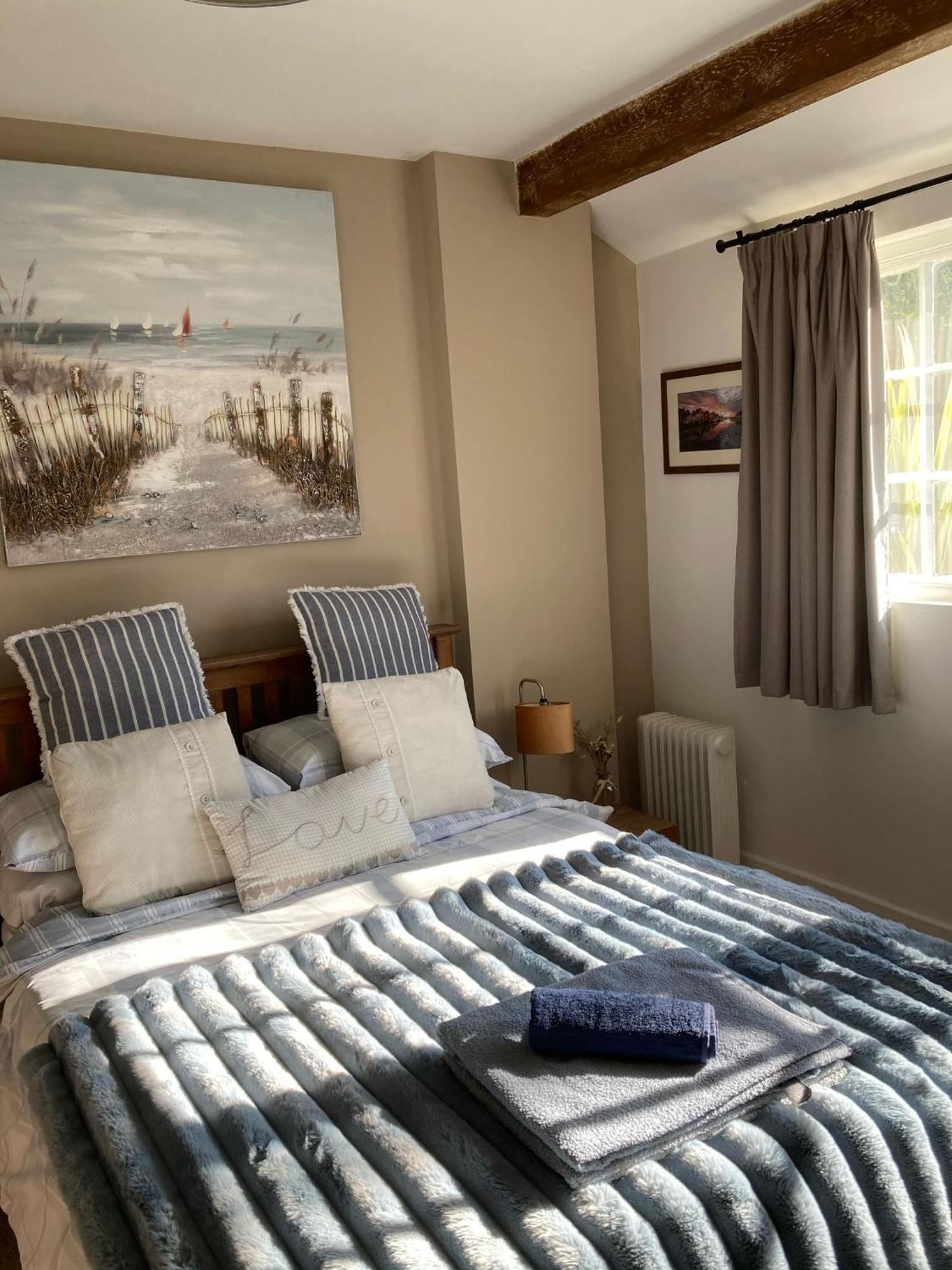 Guest Suite At 31 Little England Milborne Saint Andrew エクステリア 写真