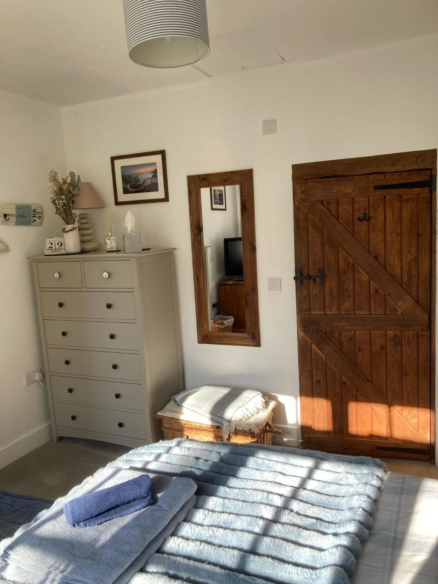Guest Suite At 31 Little England Milborne Saint Andrew エクステリア 写真