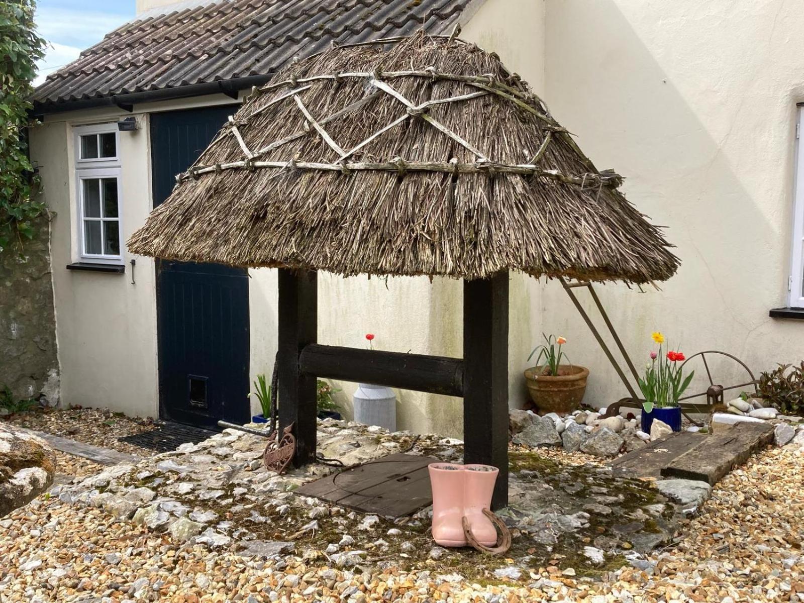Guest Suite At 31 Little England Milborne Saint Andrew エクステリア 写真